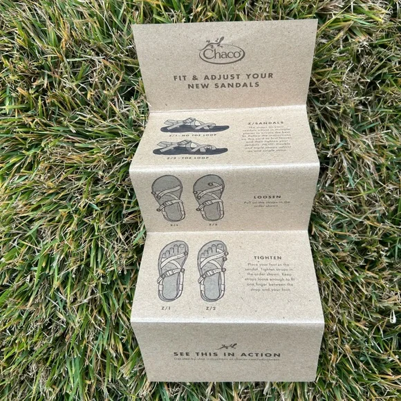 Chaco women’s Sandals with Blue and Gray Straps with it’s box - Picture 9 of 10